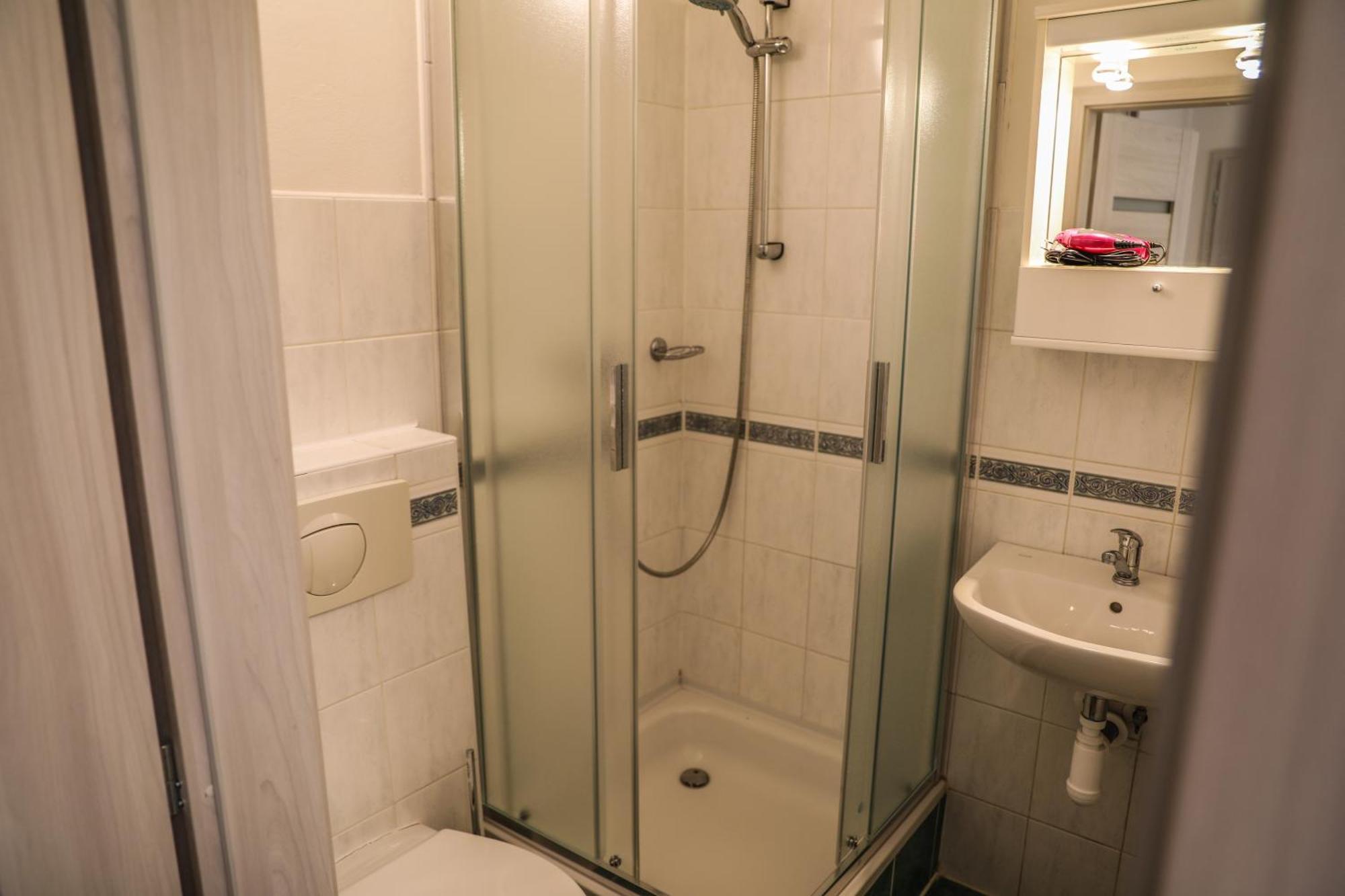 Apartment Irma Karlsbad Buitenkant foto