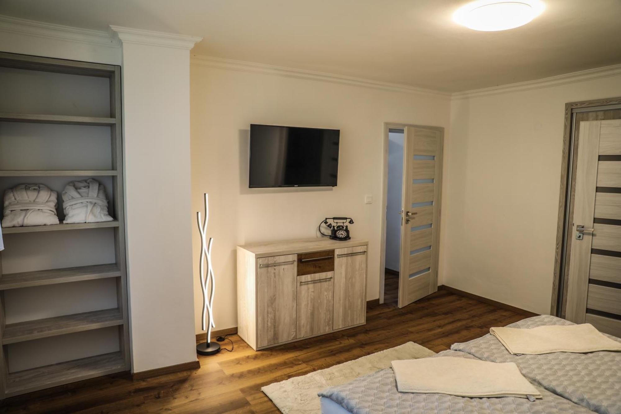 Apartment Irma Karlsbad Buitenkant foto